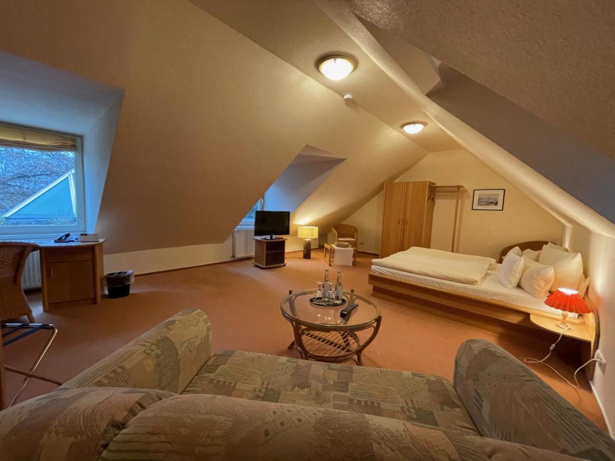 Hotel Ellernhof à Dahlenburg Extérieur photo