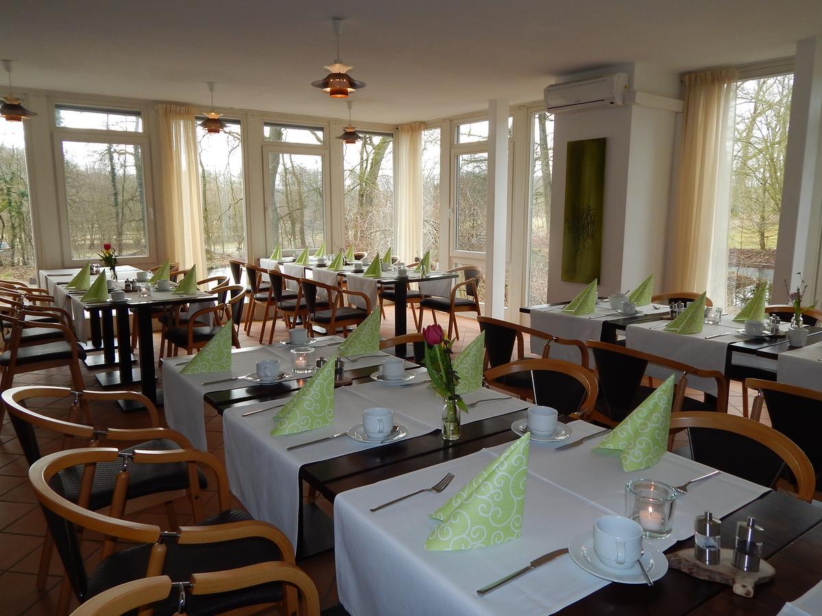 Hotel Ellernhof à Dahlenburg Extérieur photo